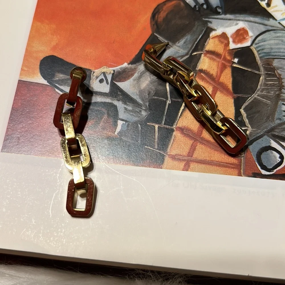 Eddie Borgo Supra Link Gold Earrings - Picture 4 of 6